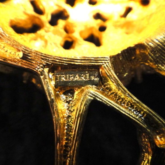 Trifari Brooch VTG - Picture 8 of 9